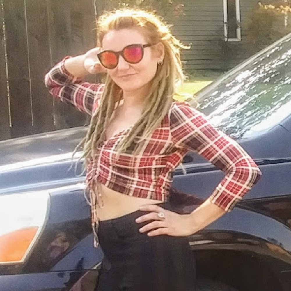 Meet your Posher, Kelly